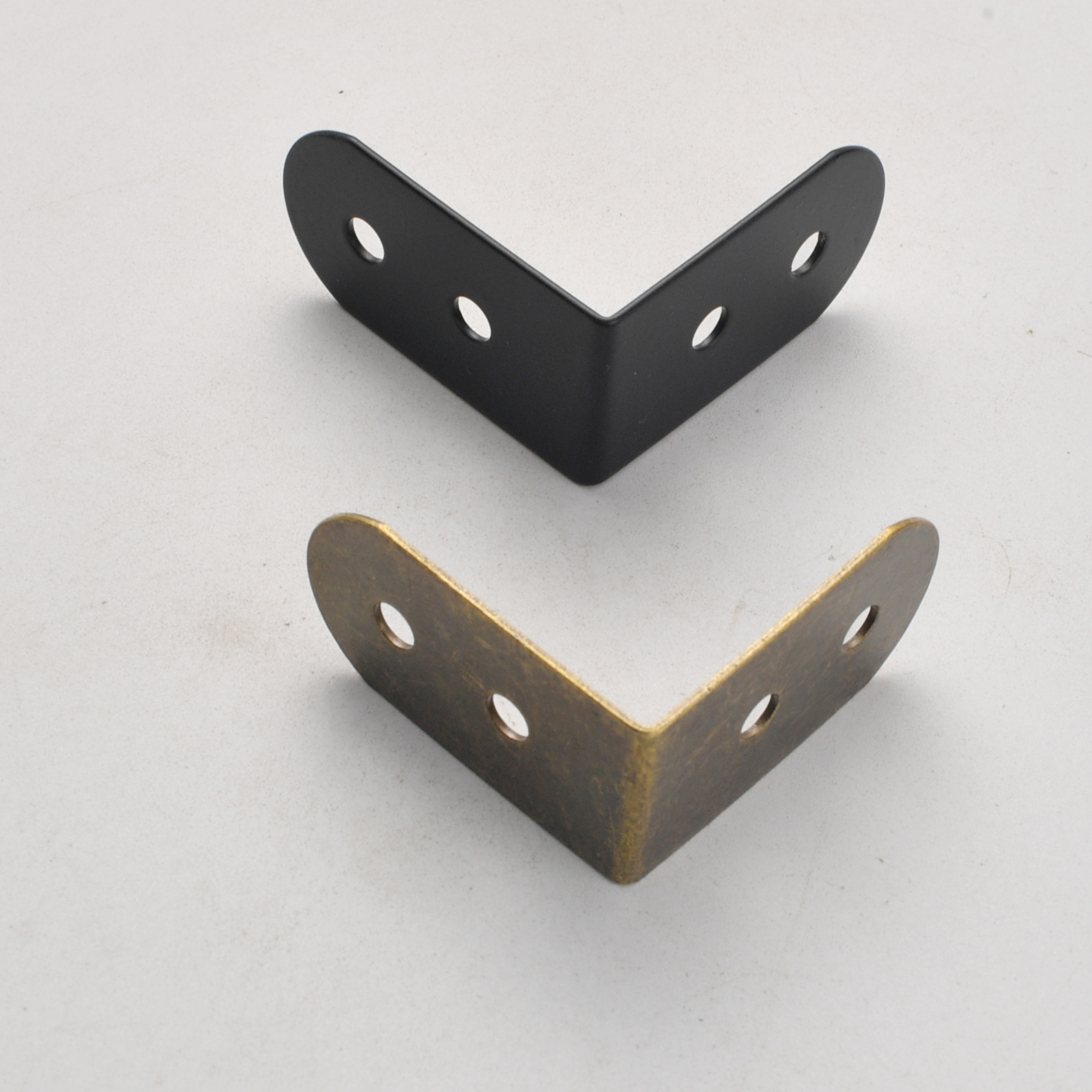Furniture Hardware Material - 제조업체 두꺼운 철 소재 검정색 90도